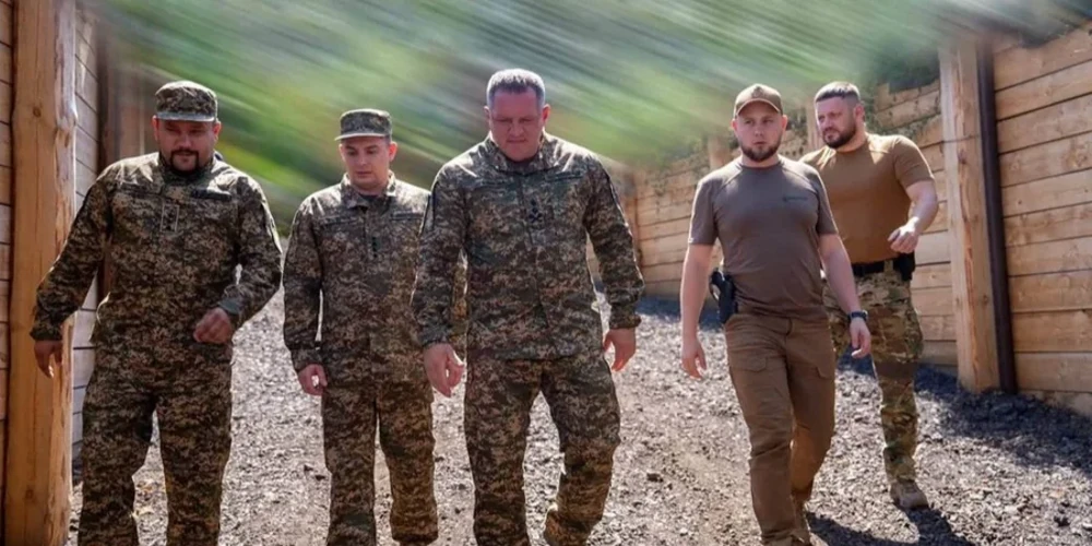 Олександр Півненко під час відвідування підрозділів НГУ на Харківщині та Донеччині