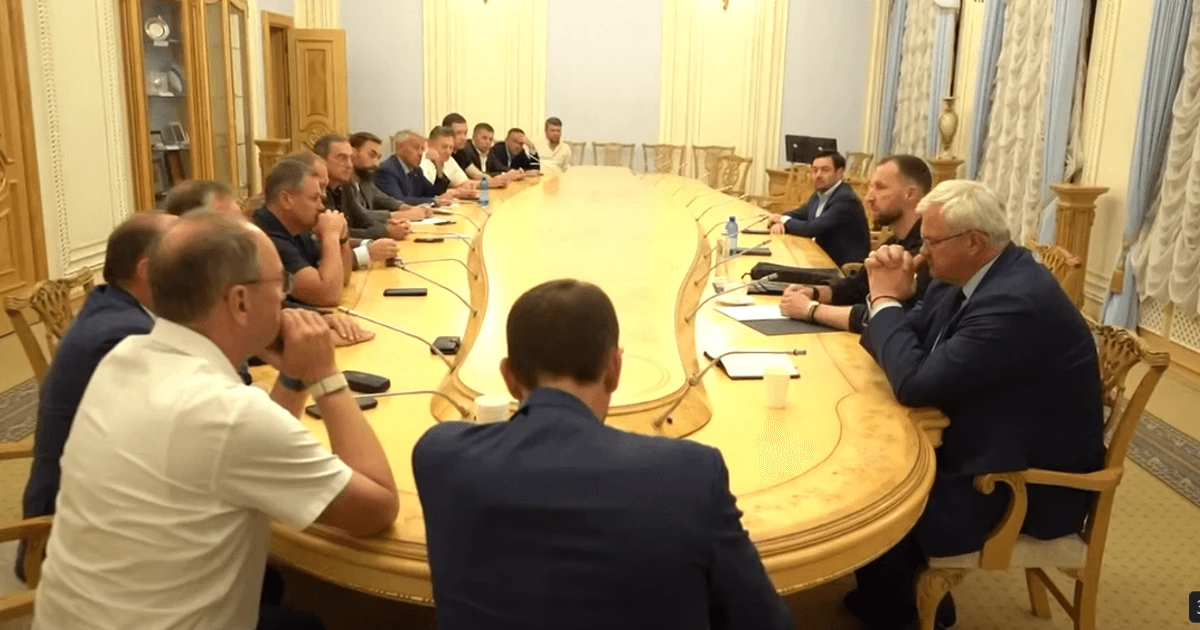 Рада понад п’ять годин говорила з Хмарою та Сибігою перед голосуванням за міністрів