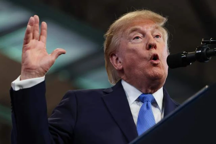 Трамп анонсував «блокаду» Ормузької протоки та заявив про майбутнє проголошення її територією США