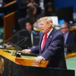 Трибуна Генеральної Асамблеї ООН під час виступу Трампа, порожні місця делегацій